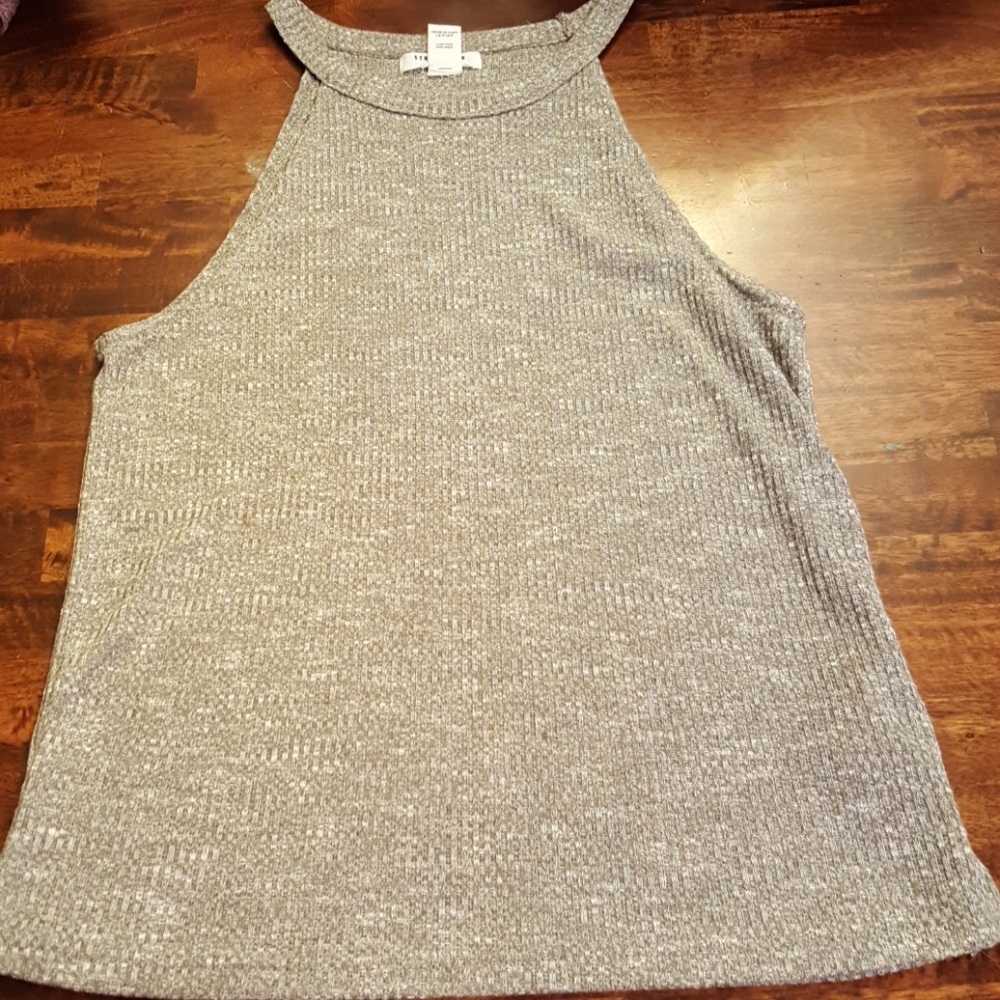 Halter top